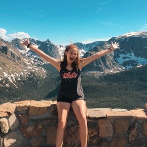 Meet your Posher, Abby